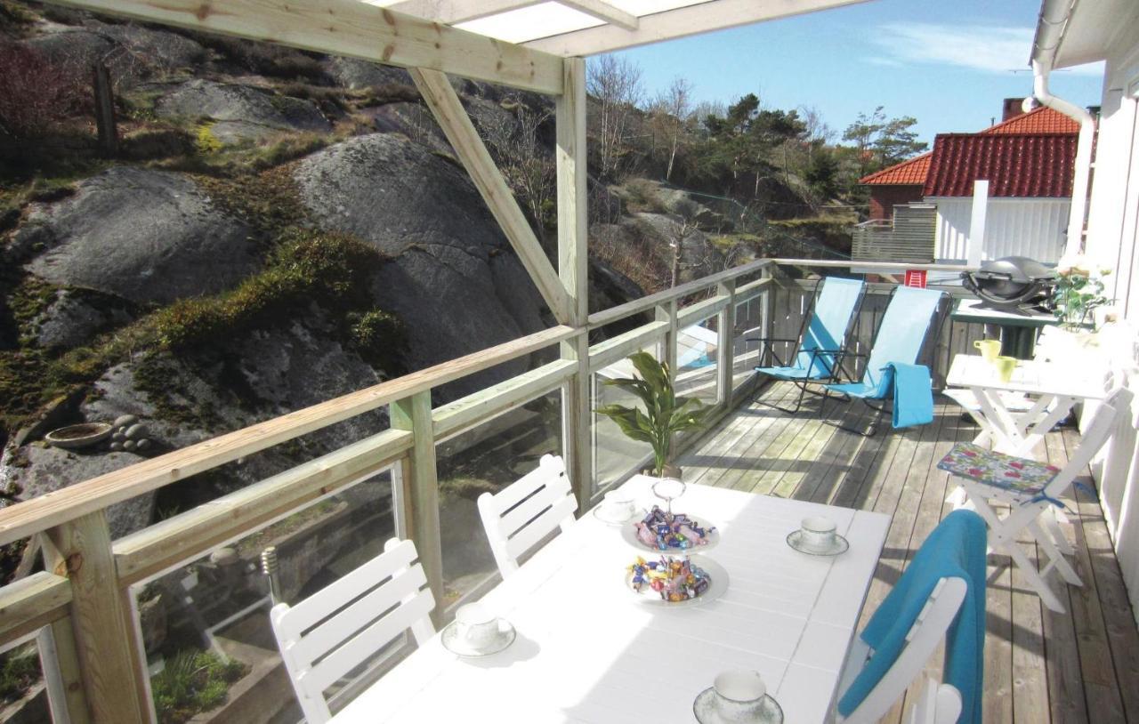 3 Bedroom Beautiful Apartment In Kungshamn Exterior photo